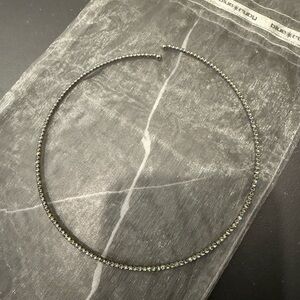 Elegant Silver shiny choker